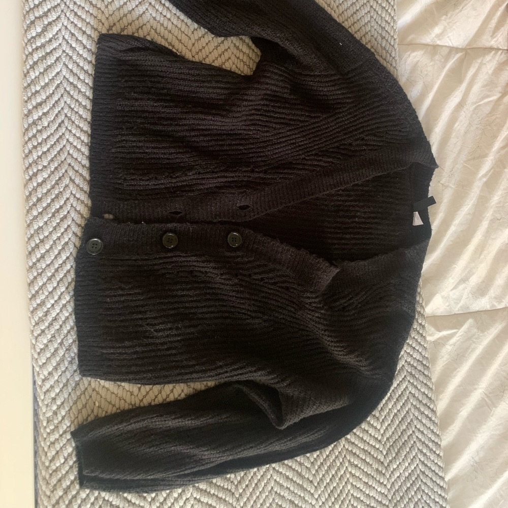 Cozy black cropped cardigan